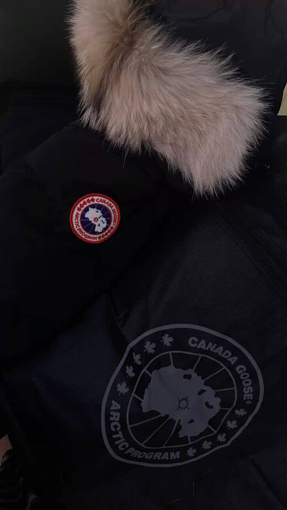 Canada Goose Wyndham Parka Black